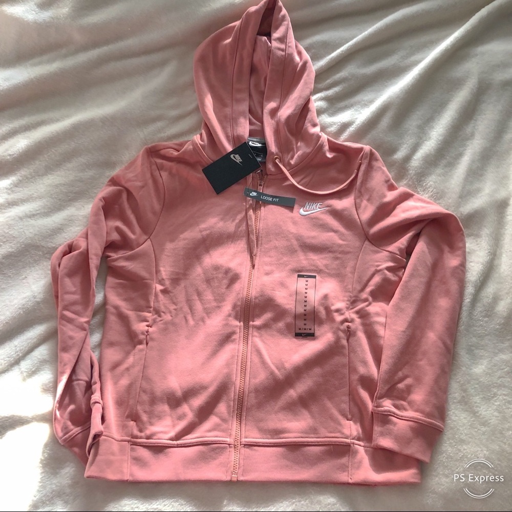 NWT Nike woman’s hoodie size medium.